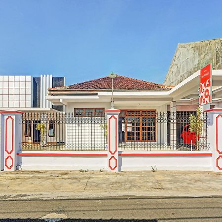 OYO 90344 Wijayanti Hotel Banyuwangi  Luaran gambar