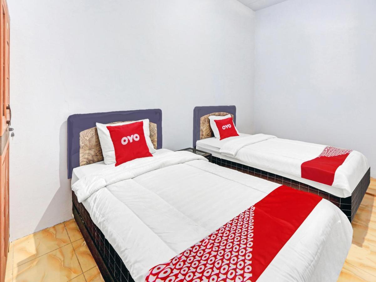 OYO 90344 Wijayanti Hotel Banyuwangi  Luaran gambar