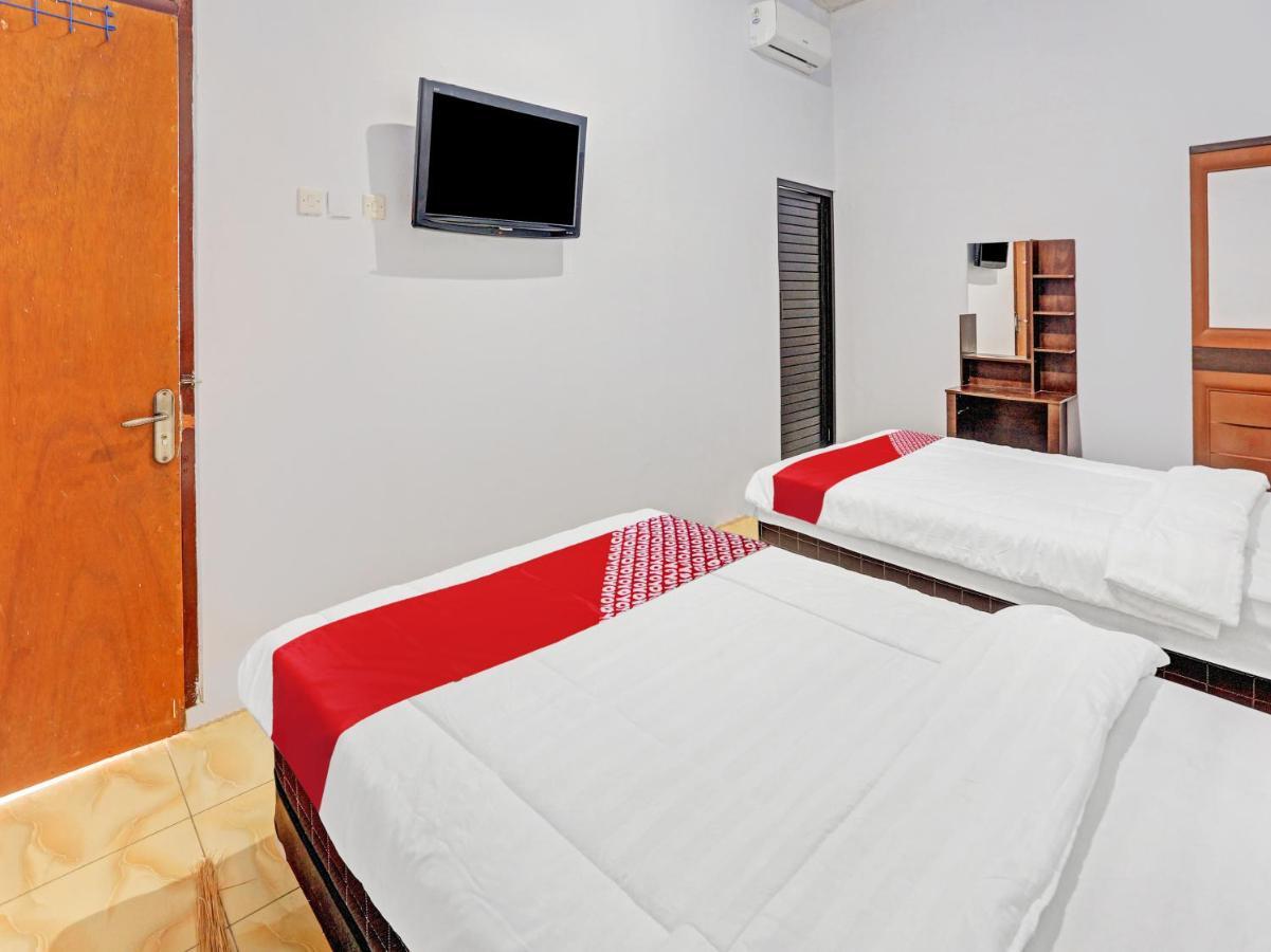OYO 90344 Wijayanti Hotel Banyuwangi  Luaran gambar