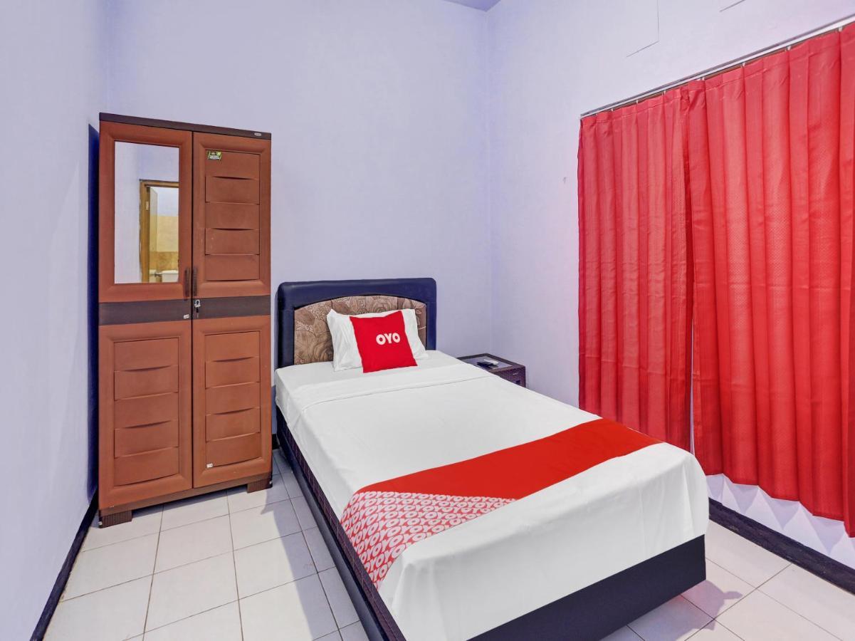 OYO 90344 Wijayanti Hotel Banyuwangi  Luaran gambar