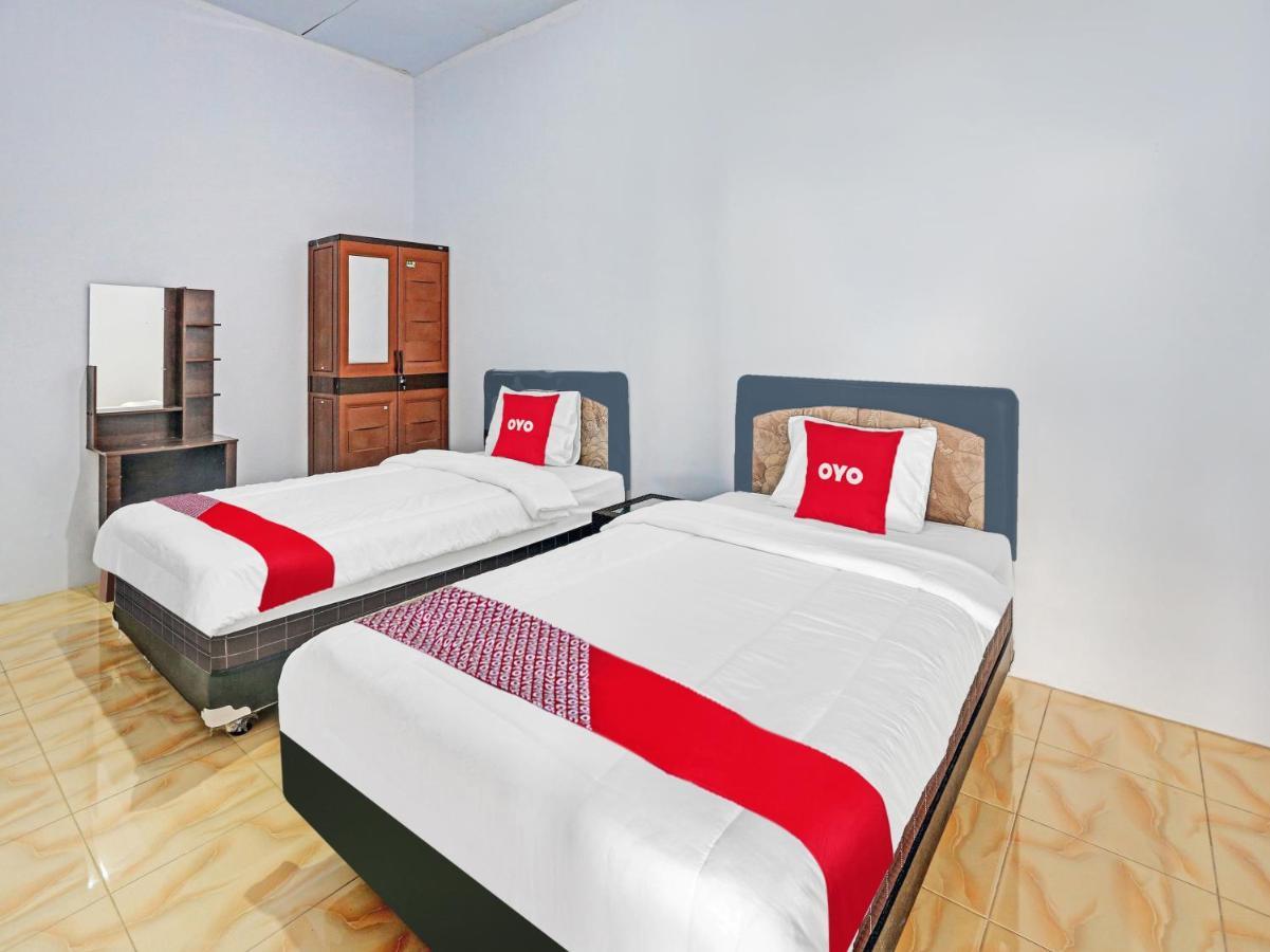 OYO 90344 Wijayanti Hotel Banyuwangi  Luaran gambar
